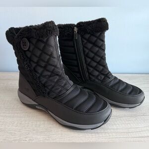 Easy Spirit Women's Black Exposure Cozy Cold Weather Boots Size 8